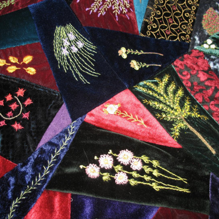 Frá sýningunni BLÓMABREIÐUR SISSU