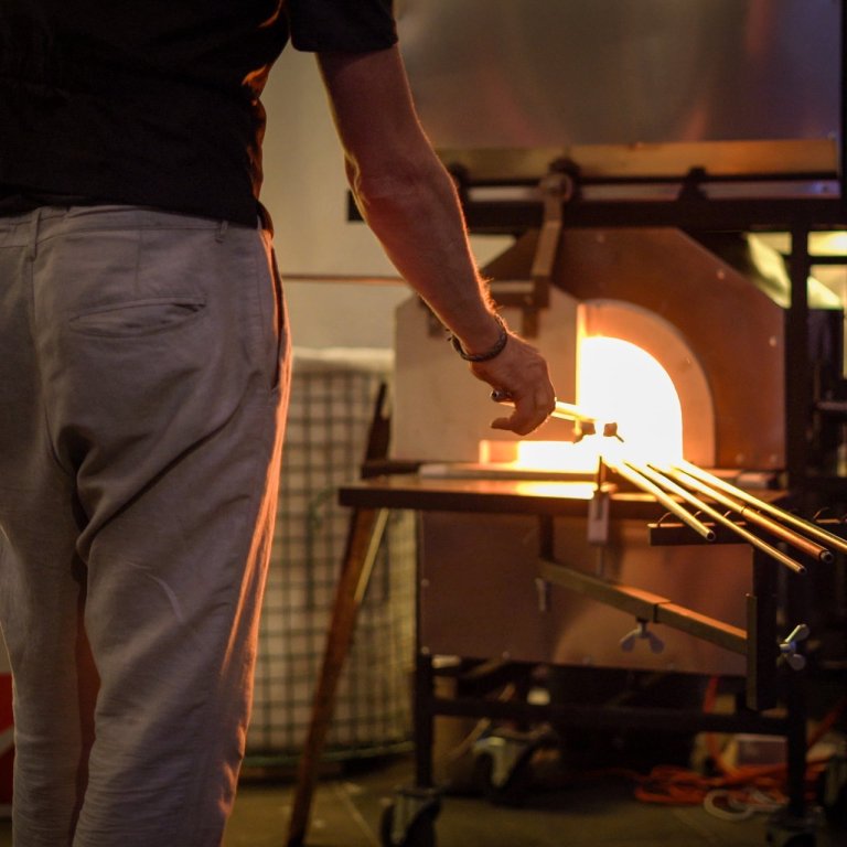 niesenglass-mobile-furnace_images-courstey-of-mucsarnok_-7