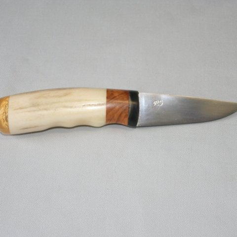 Knifemaker
