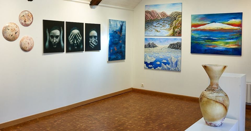 Fjölbreytt listaverkasýning í Gallerý Grásteini