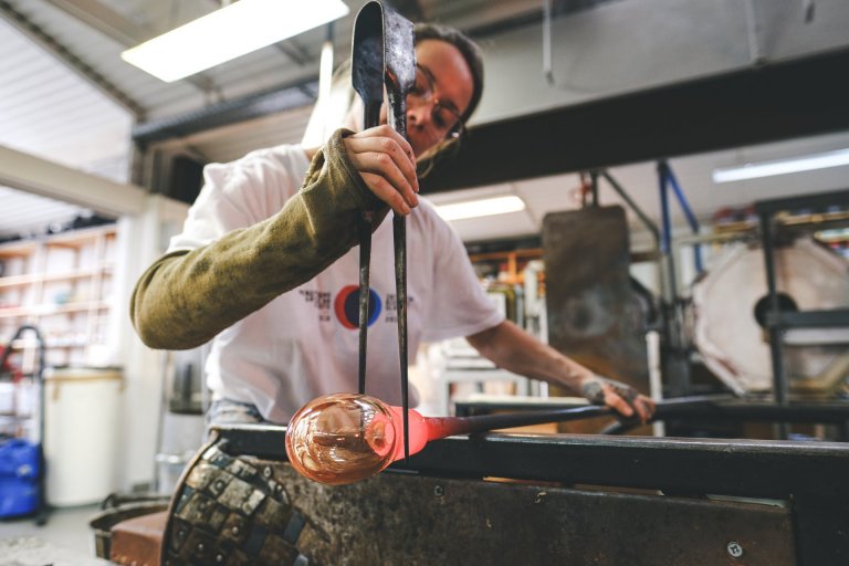 Beginner Glass Blowing Course and Weekly Lessons